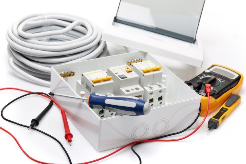 elektoinstalacyjny osprzęt 